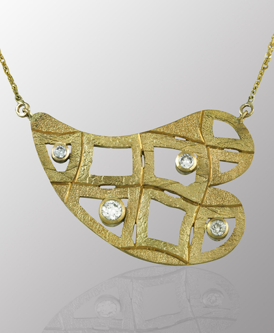 How to Transform Family Heirlooms Into Modern Jewelry